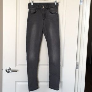 H&M Slim Cut Skinny Jeans